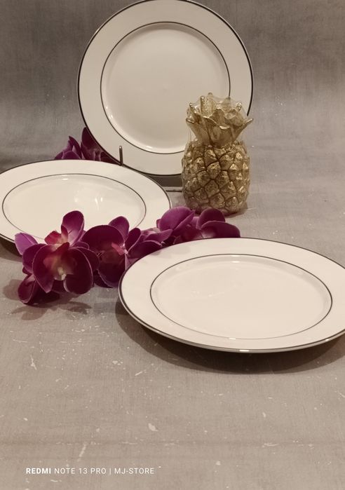 Klasyczne talerzyki deserowe ze złoceniem