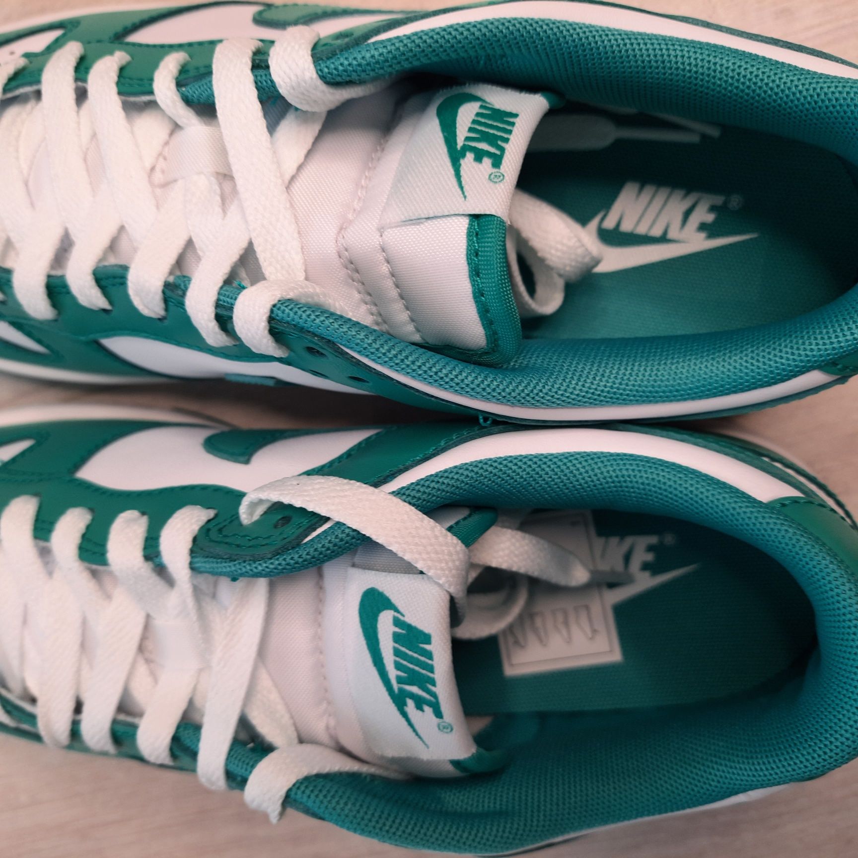 Оригінальні чоловічі кросівки Nike Dunk Low Retro Clear Jade (DV0833-1