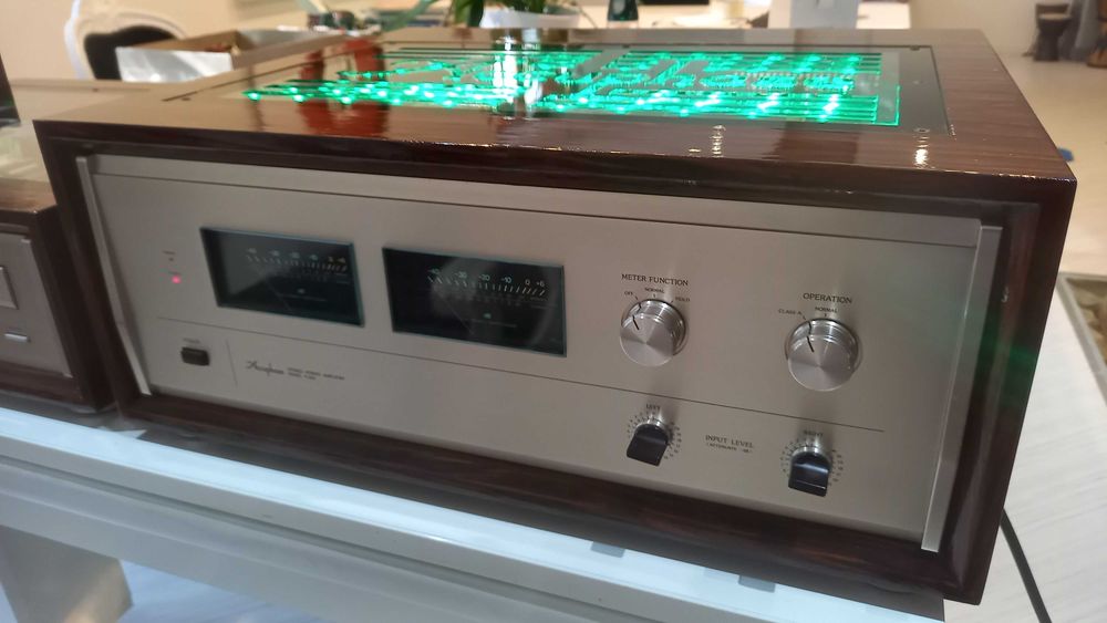 Zestaw Accuphase P-260, C-200X, DP-60, T-105 + regał