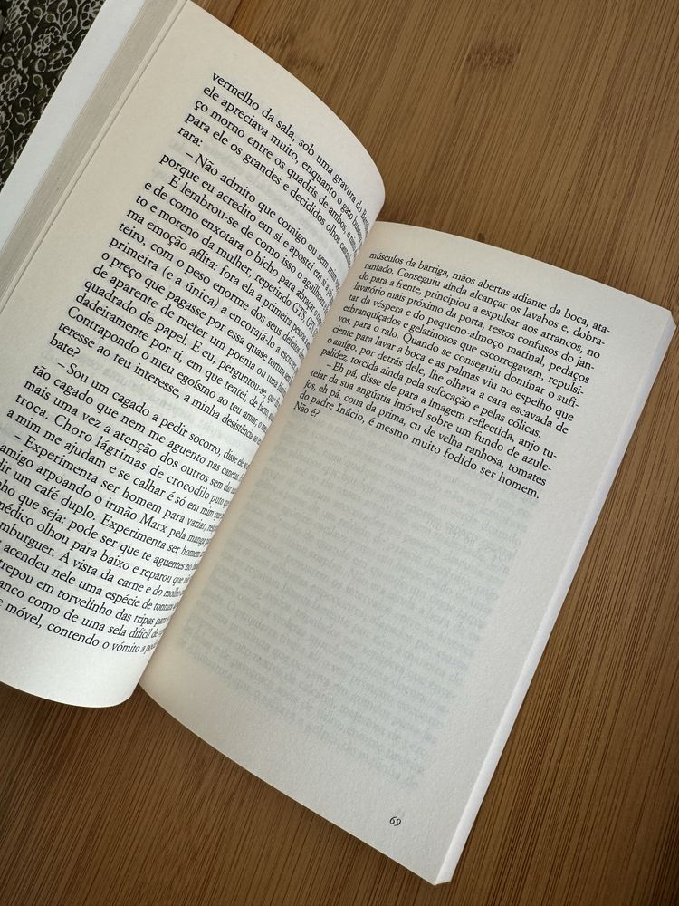 Memória de Elefante  António Lobo Antunes