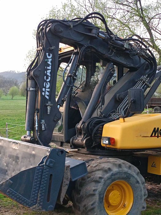 Sprzedam koparkę kołowa