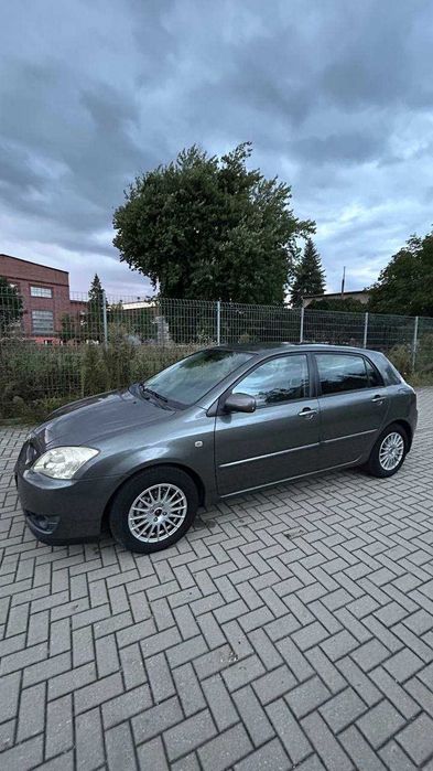Toyota corolla 2004