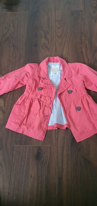 Różowy płaszczyzn dla dziewczynki 1,5 roku