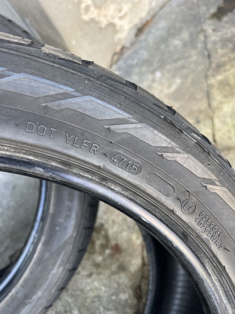 225/45/18 Nokian hakkapeliitta R2