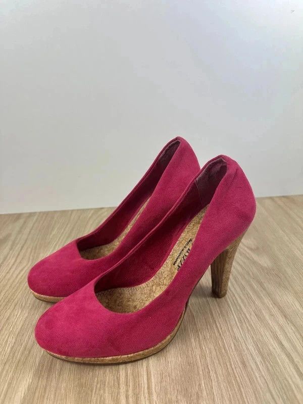 Buty na obcasie Marco Tozzi rozmiar 36