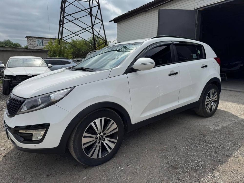 Продам Kia Sportage 2л