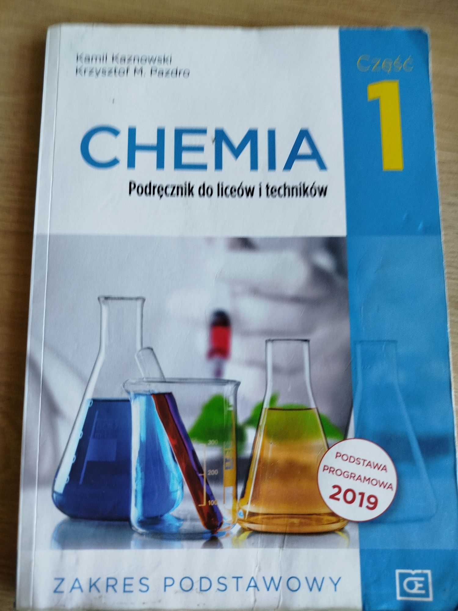 Podręcznik chemia 1