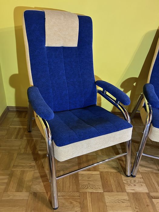 Zestaw wypoczynkowy wersalka rozkładana dwa bardzo wygodne fotele