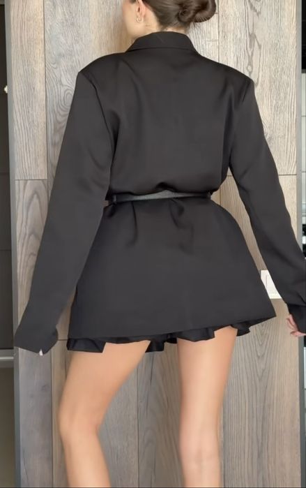 Stylowy czarny żakiet oversize#Mod-a