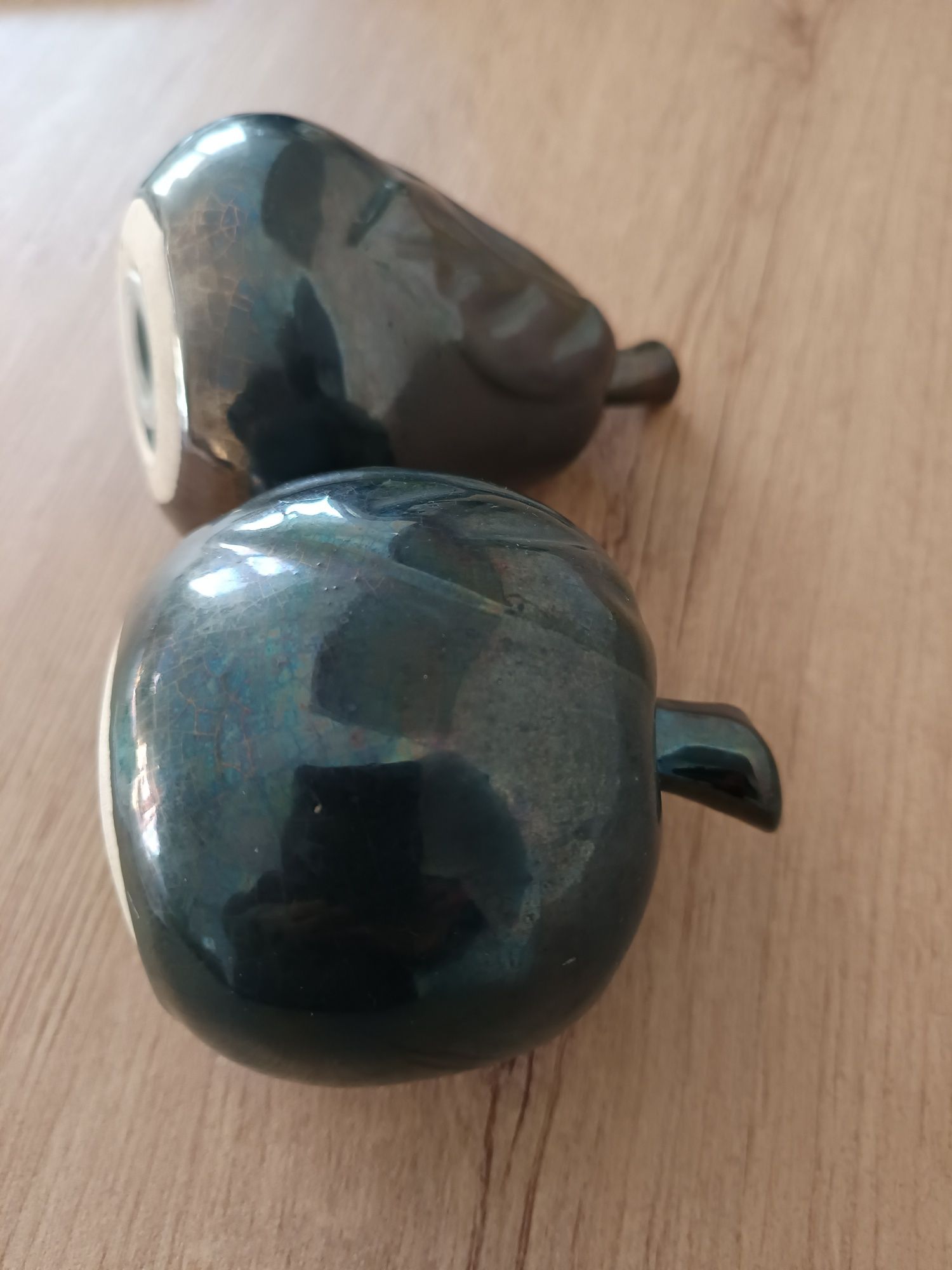 Duas peças vintage para especiarias , numeradas.