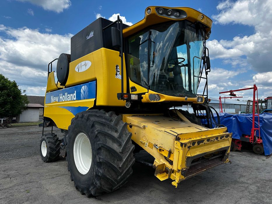 Комбайн зернозбиральний New Holland CSX 7080, 2010 р.в.