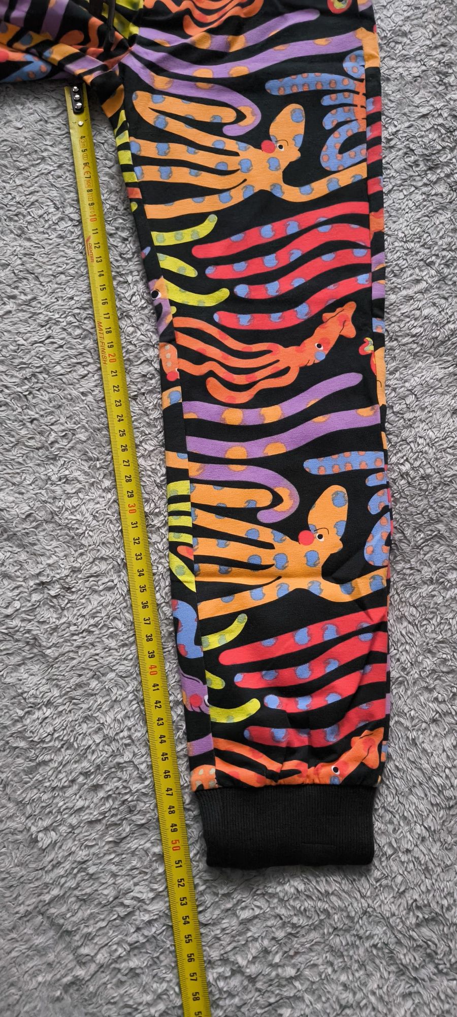 Nowe spodnie dresowe coccodrillo r. 122 slim