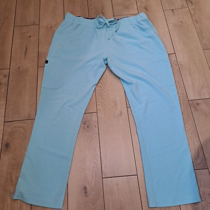 Spodnie medyczne miętowe