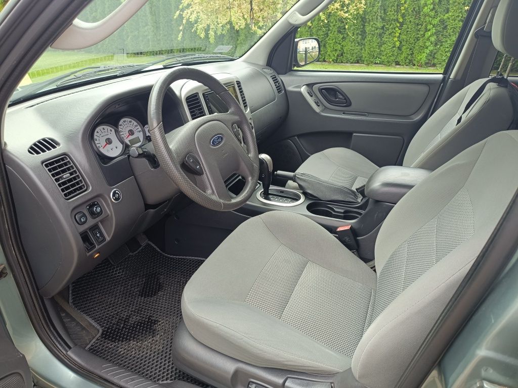 Ford Escape 3.0 V6 automat LPG