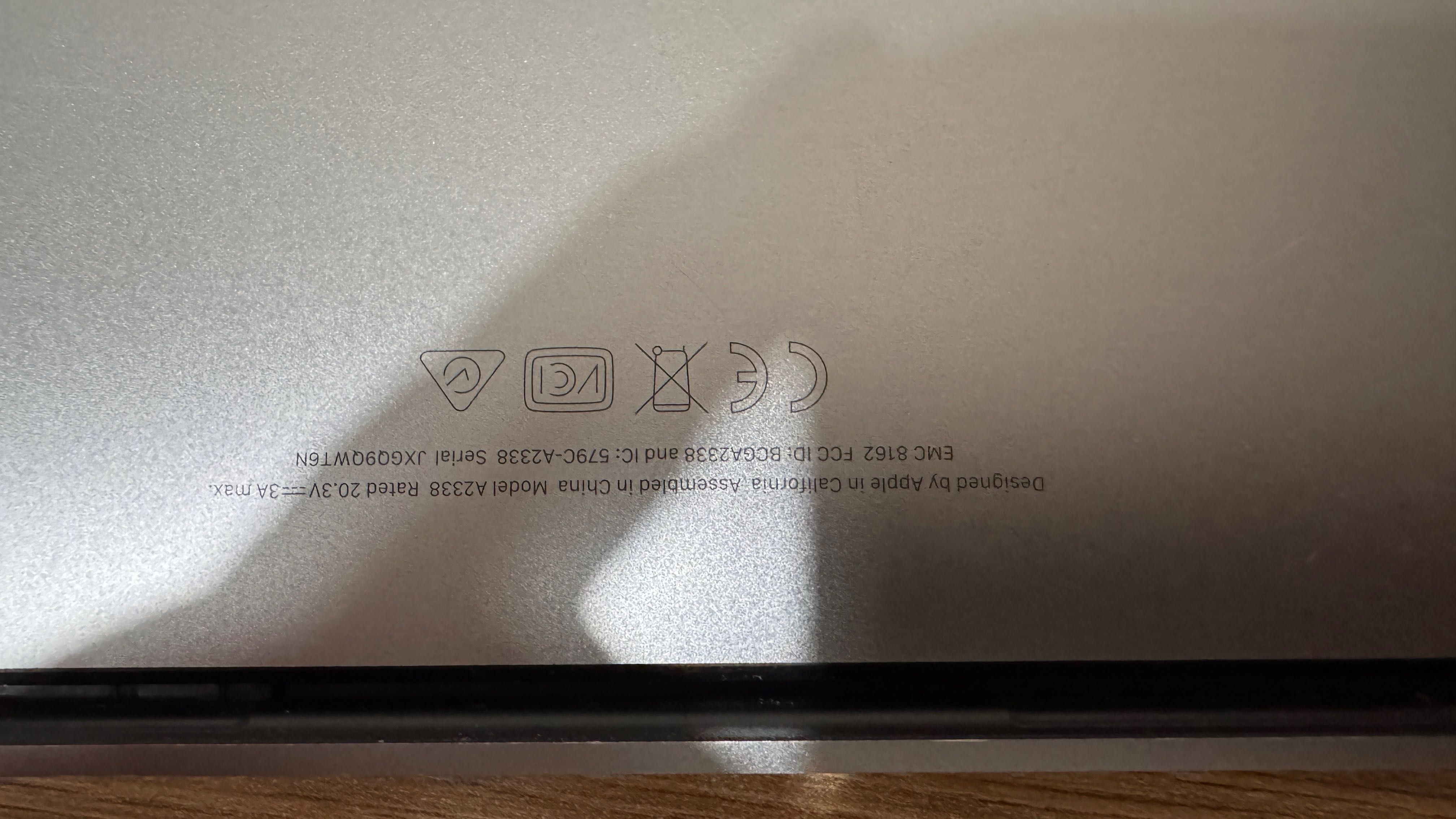 MacBook Pro M2 13,3" 8GB RAM 512GB (2022) (WhatsApp lub Email)