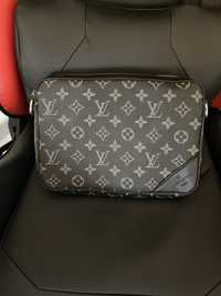 Louis Vuitton pochete