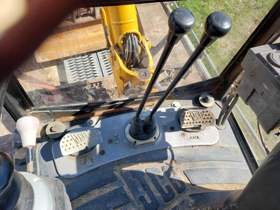 minikoparka JCB 8018 = gotowa do pracy = 3 łyżki = rozsuwane gąsienice