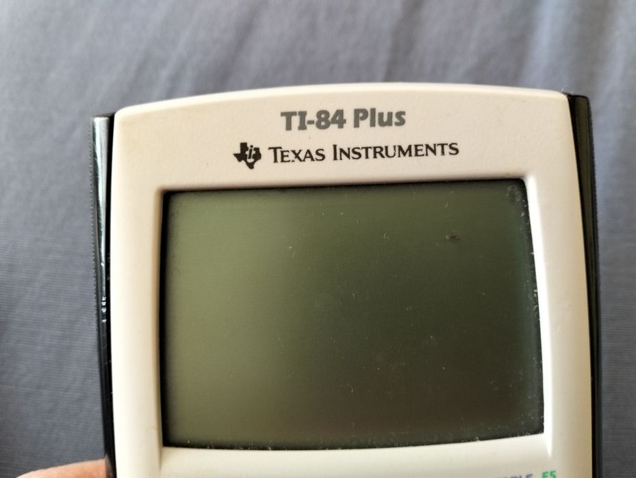Maquina de calcular científica Texas Instruments TI-84 Plus