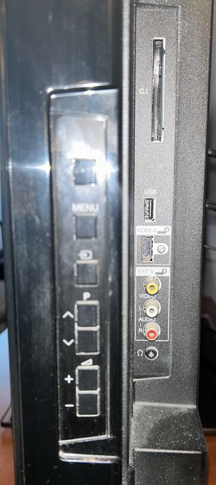 TV Sharp Aquos 46" Full HD LC-46LU705E
