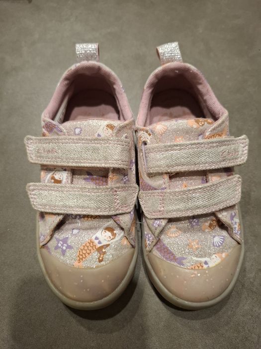 Продам чудові кеди Clarks для дівчинки