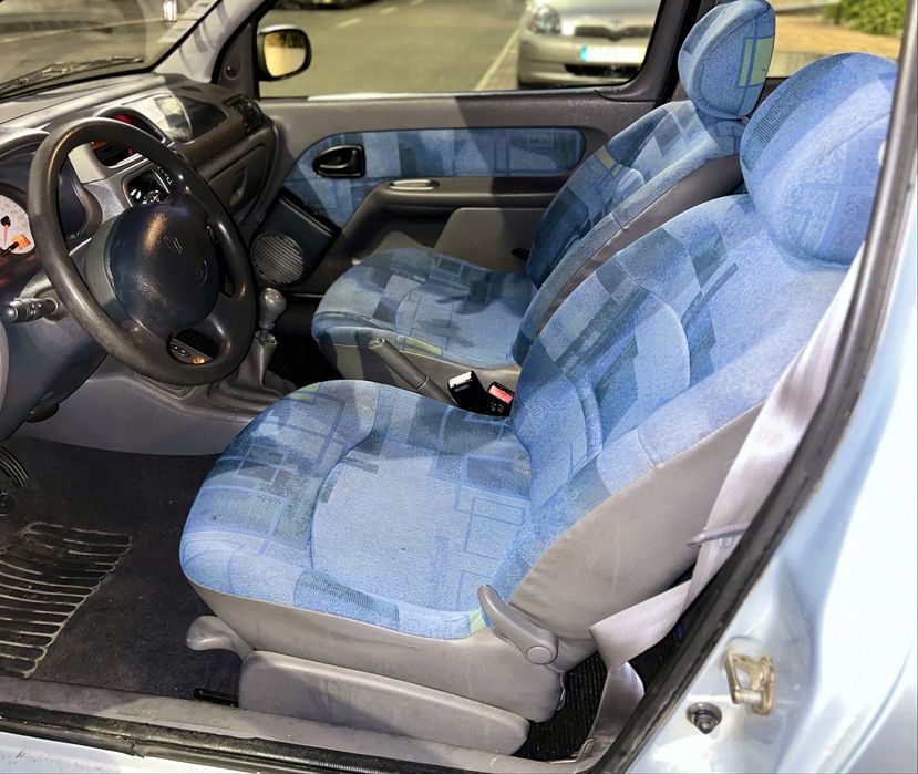 Renault Clio 1.2 16V 2000