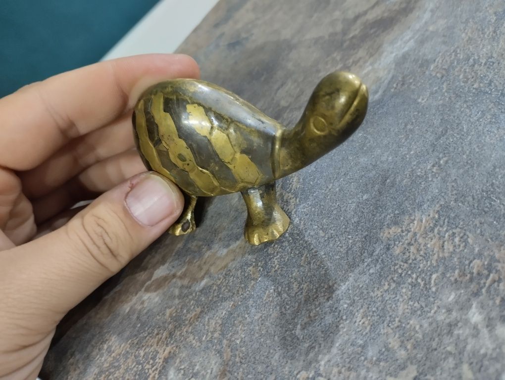 Stara figurka żółw mosiądz Vintage