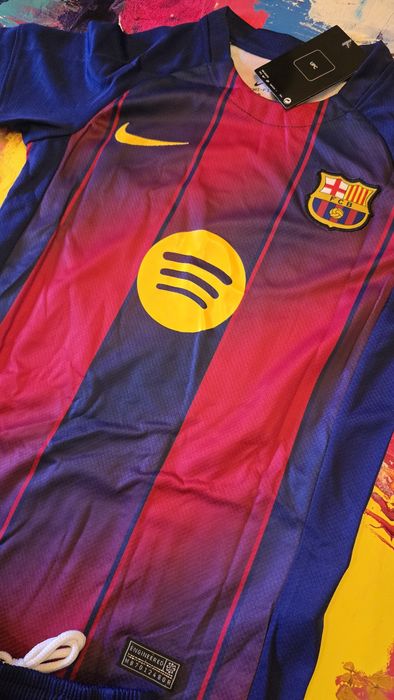 Conjunto Barcelona x Lamine Yamal

Vários tamanhos

Novo e para entreg