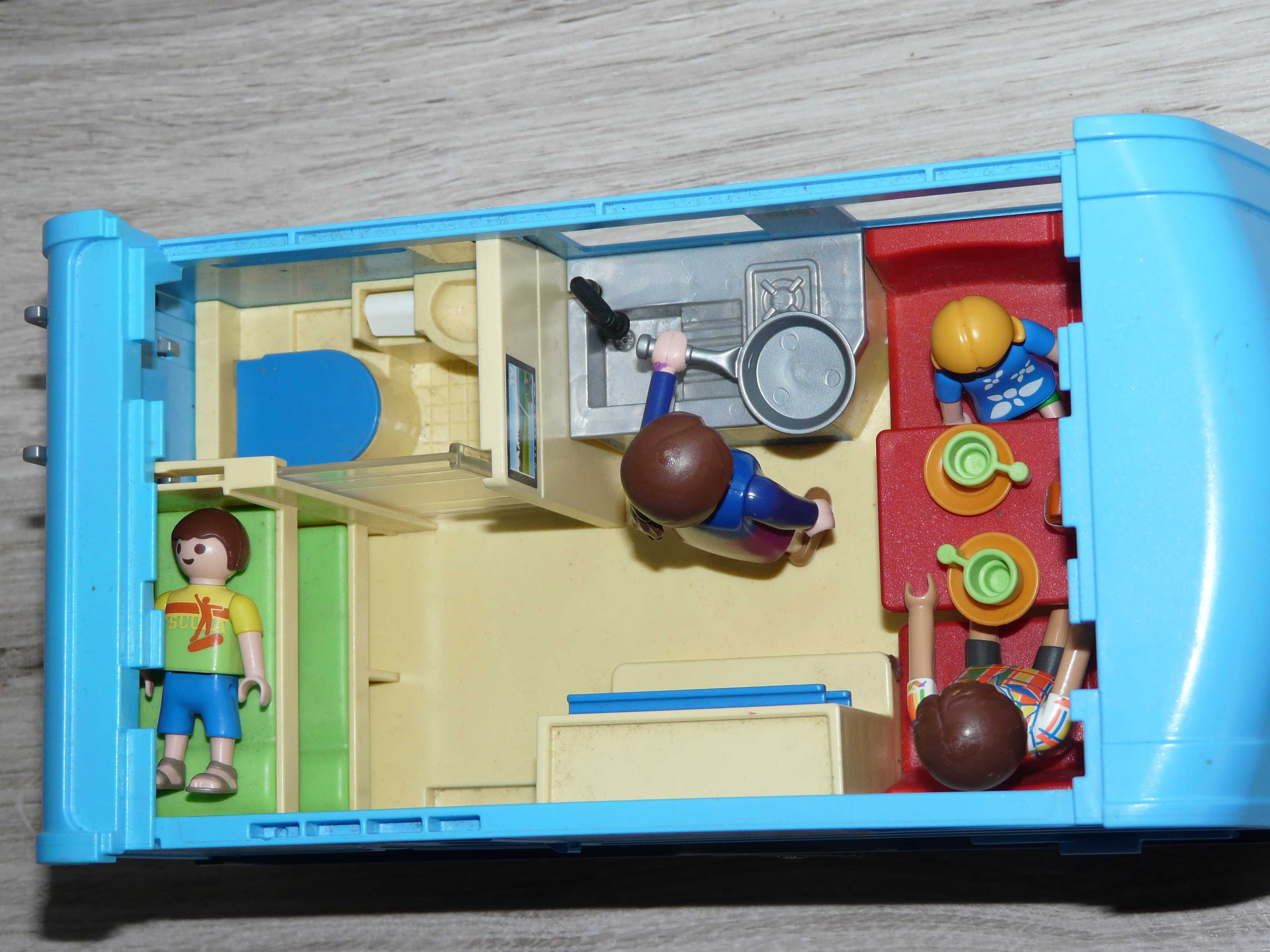 Playmobil pikap z przyczepą kempingową