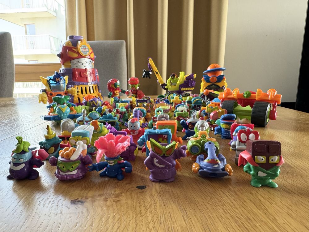 Figurki SuperThings