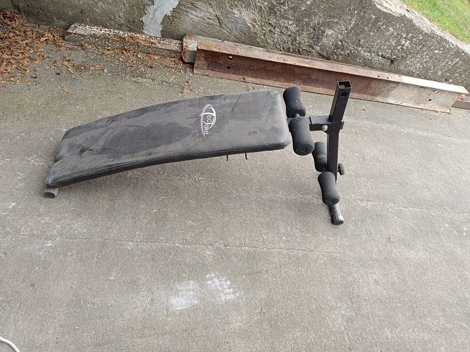 Ławeczka do brzuszków