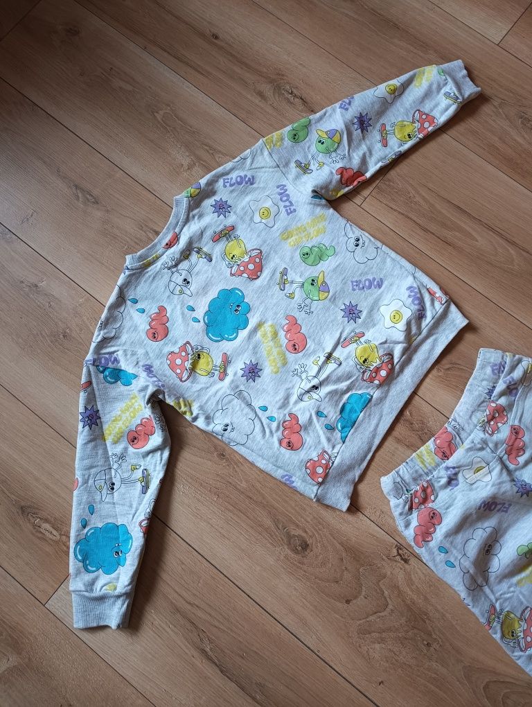 Dres dzieciecy 134
