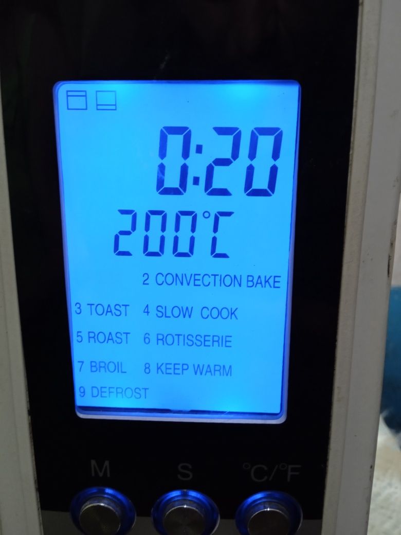 Продам електро духовку..