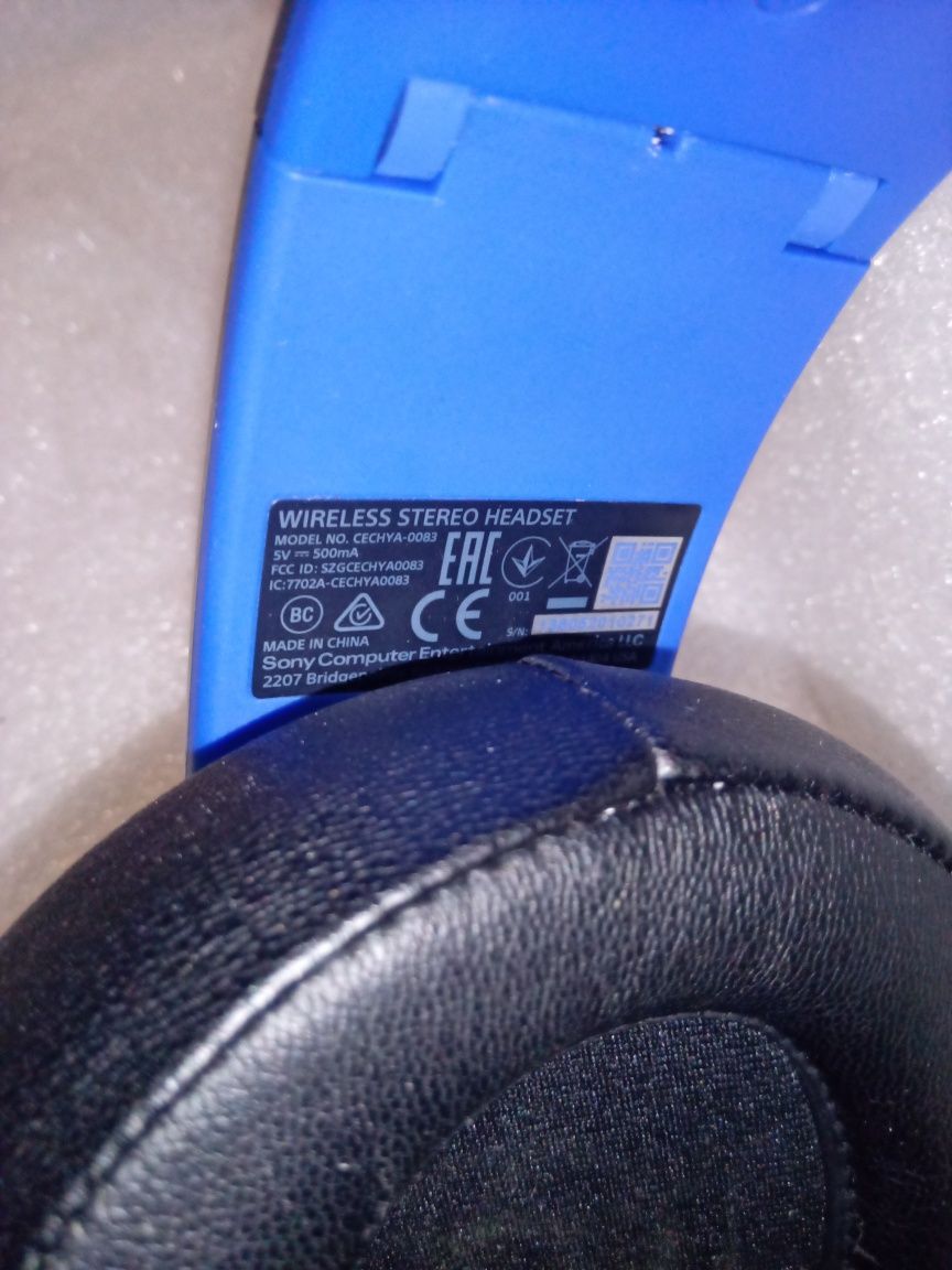 Гарнитура SONY PS 4 продам 399гр б.у..