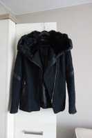 Czarna kurtka z futerkiem z dodatkiem wełny, Monnari, rozmiar XS/S
