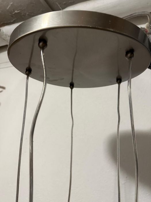 Lampa sufitowa z żarówkami