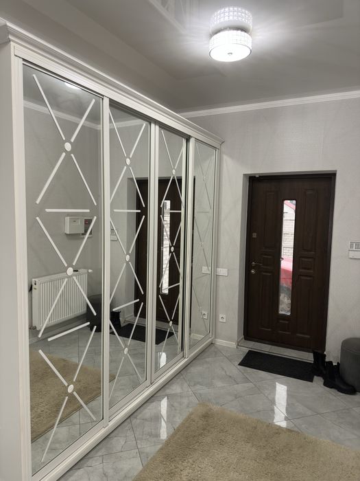 Продаю котедж в районі зоопарку, масив «Криниченька»