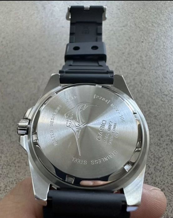 Продаю свои часы Casio Duro MDV-106.