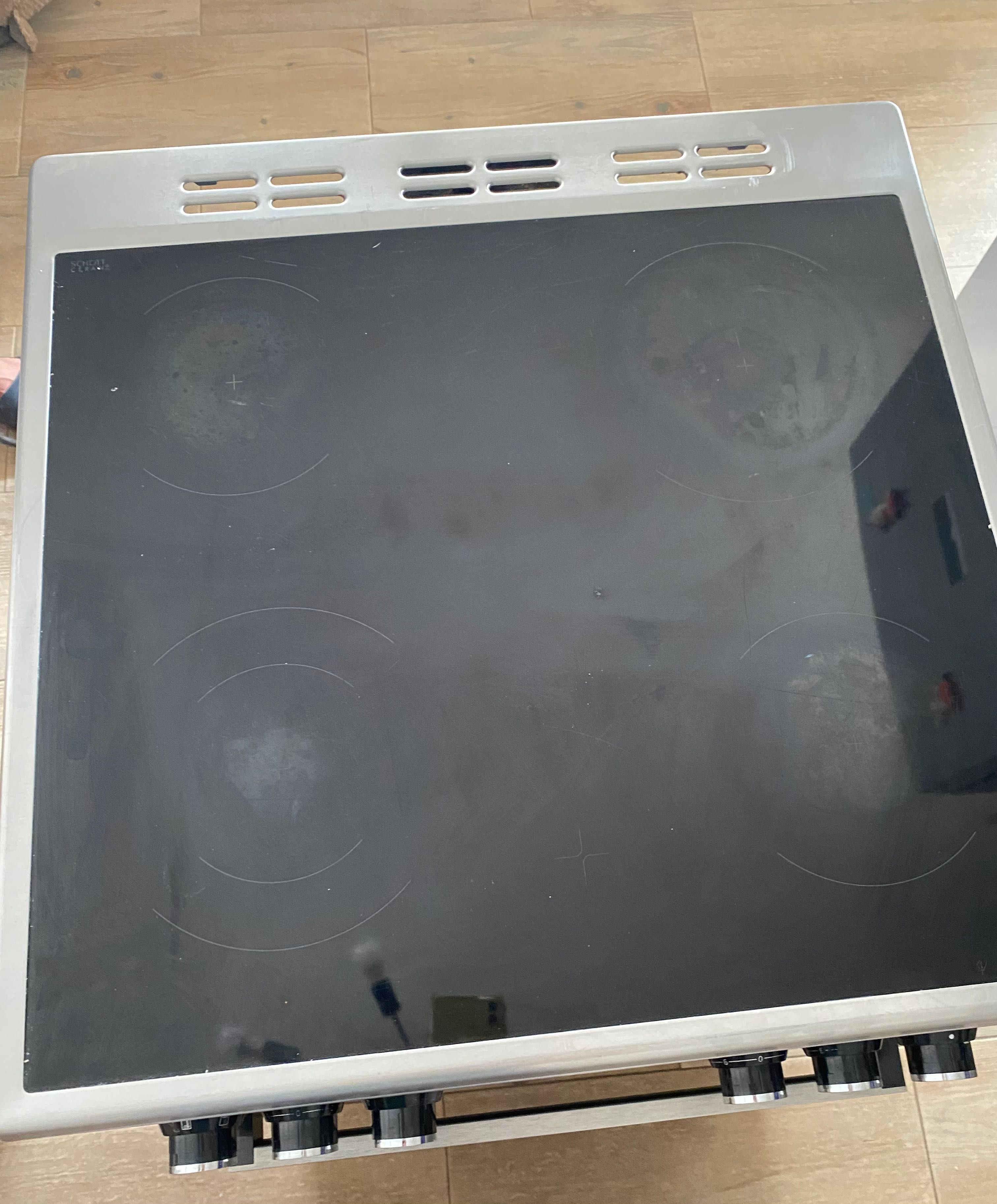 FOGÃO BEKO FSE67310GX (Elétrico, Vitrocerâmica, Capacidade 66 Lt)