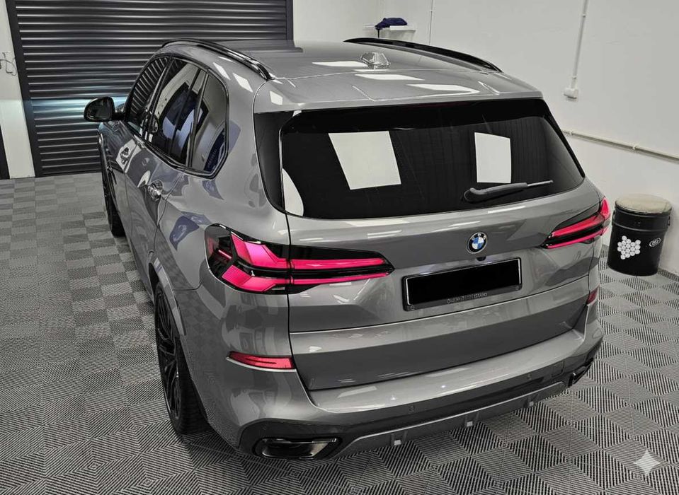 • VIP Transport • BMW X5 2024r. z kierowcą  • Polska / Europa