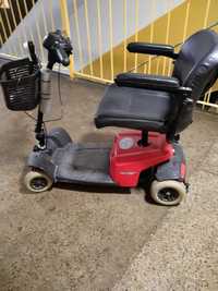 Skuter, wózek inwalidzki elektryczny