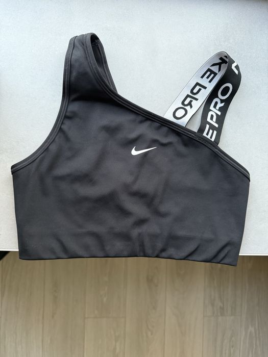 Жіночий топ nike pro