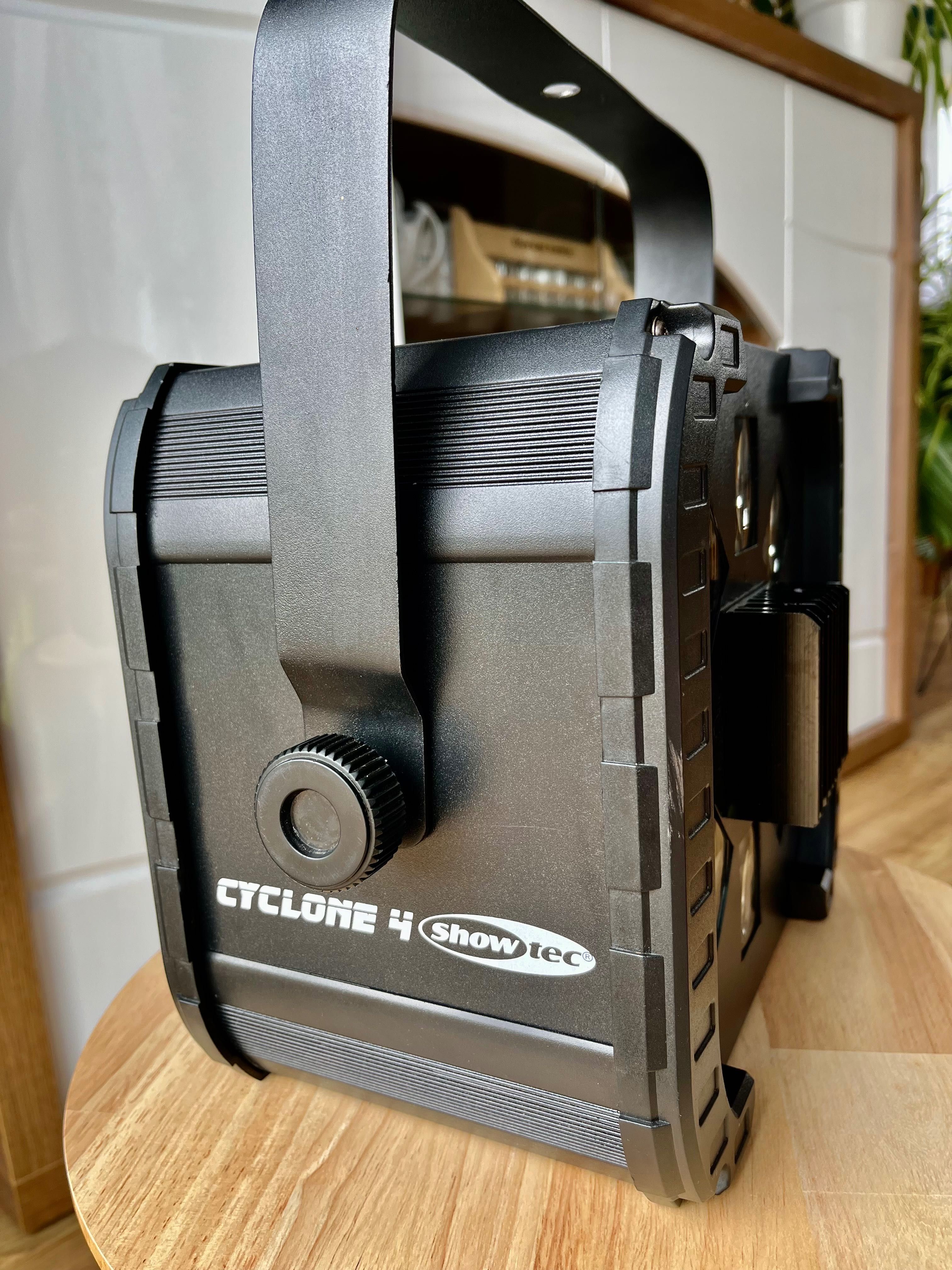 Showtec cyclone 4 światło dyskotekowe RGBW