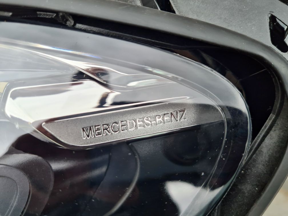 Lampa mercedes GLE w 167 lewą idealna.