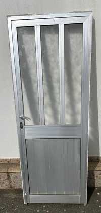 Porta (cor cinza 200cmx80cm)