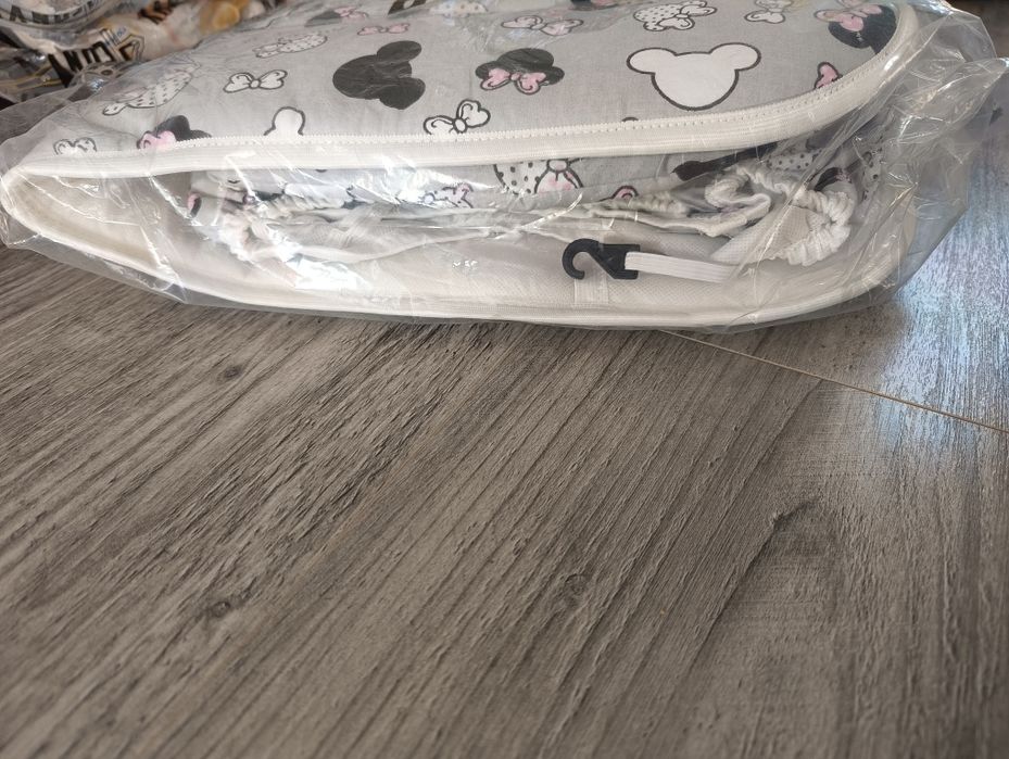 Wkład do gondoli wózka z materacem i poduszką . Myszka mini