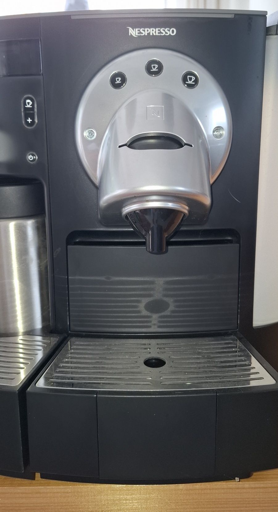 Máquina Nespresso Gemini CS 220 Pro - Como Nova + 200 Cápsulas
