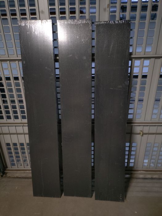 Parapety zewnętrzne, w kolorze antracyt