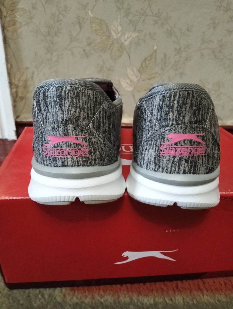 Продаю мокасини Slazenger