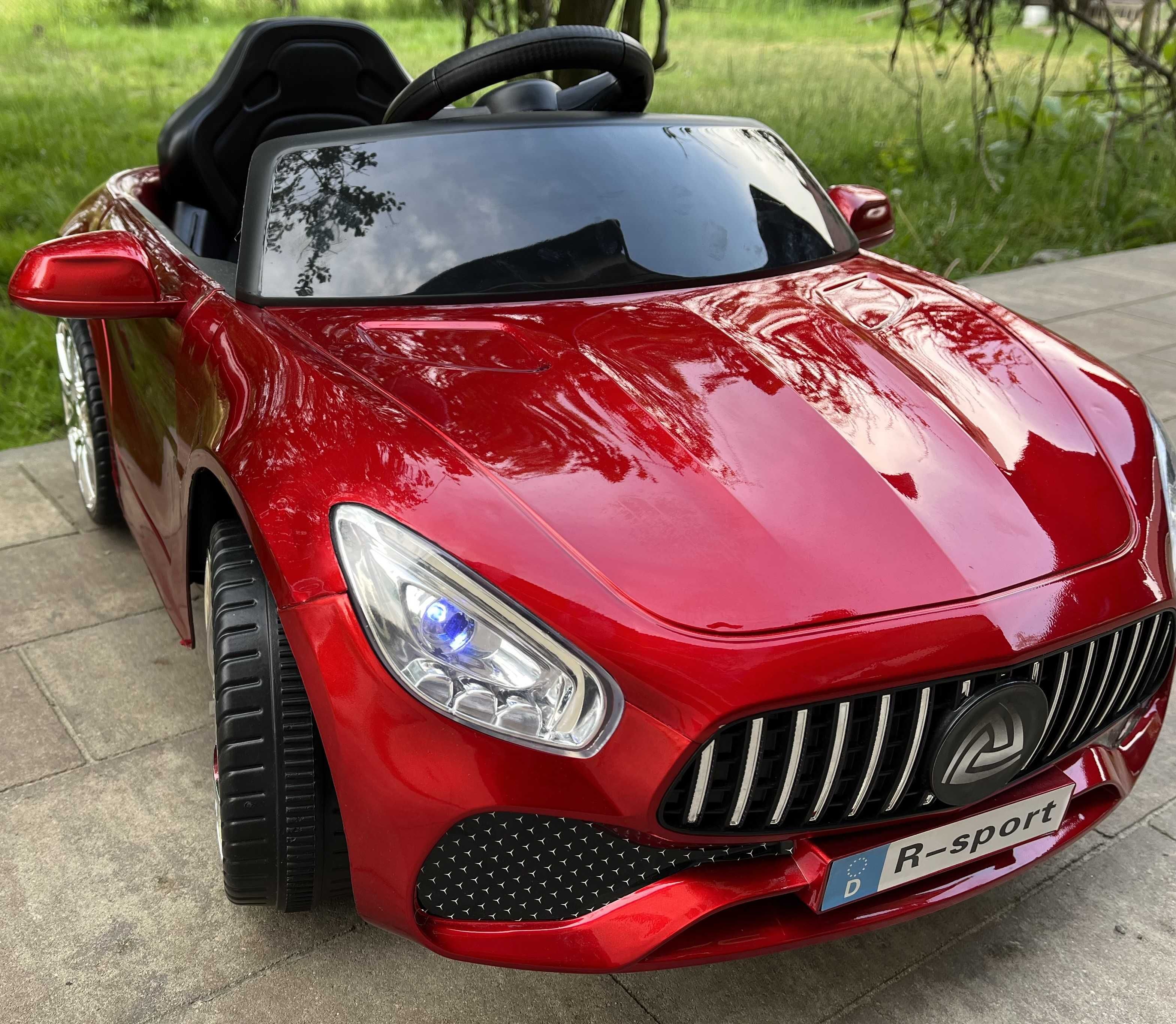 Auto na akumulator dla dziecka Lakier Amortyzatory Pilot  Samochodzik