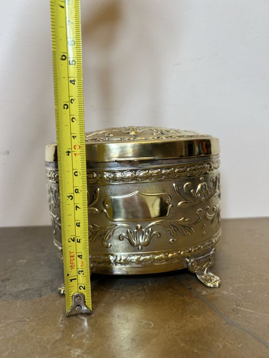 caixa de chá latao.antiga